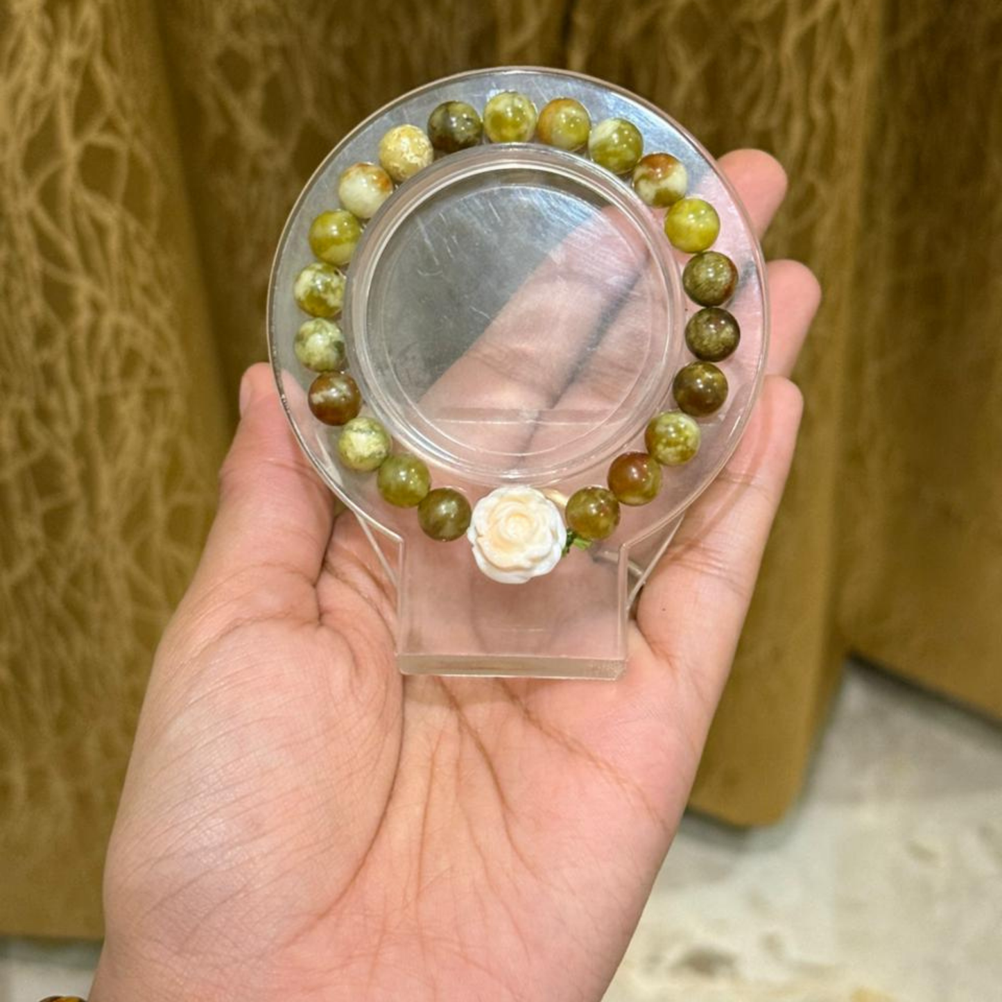 Serpentine & Pink Conch Shell Bracelet